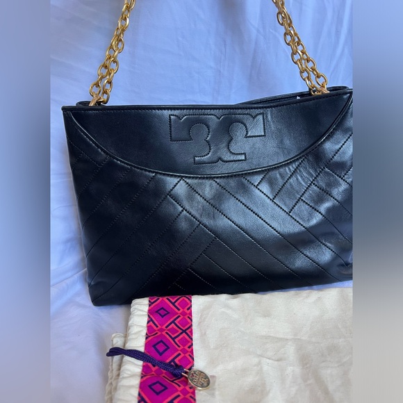 Tory Burch Gold Chain Tote - Picture 4 of 13